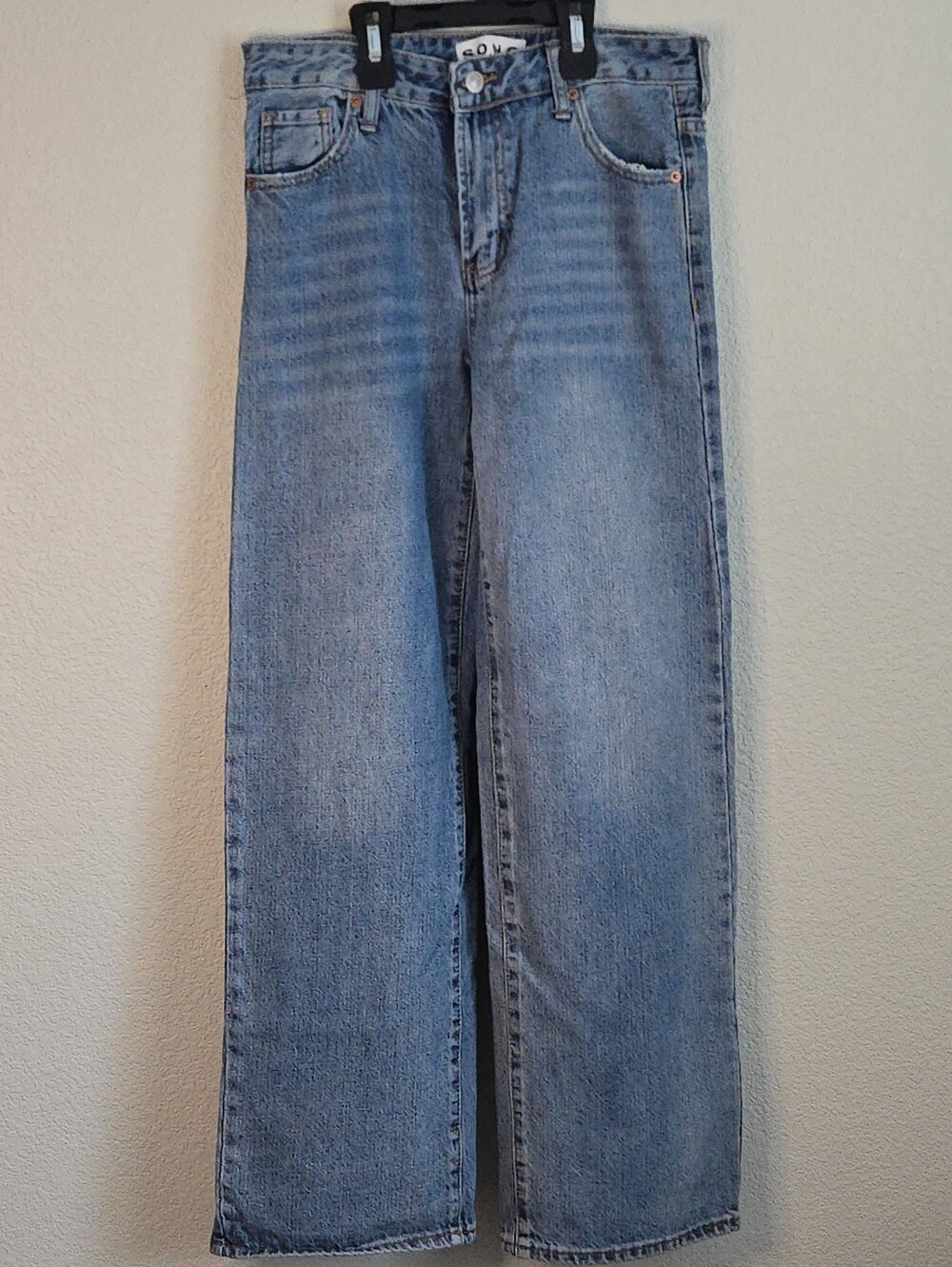 Light Blue Straight-Leg Jeans - Classic Denim